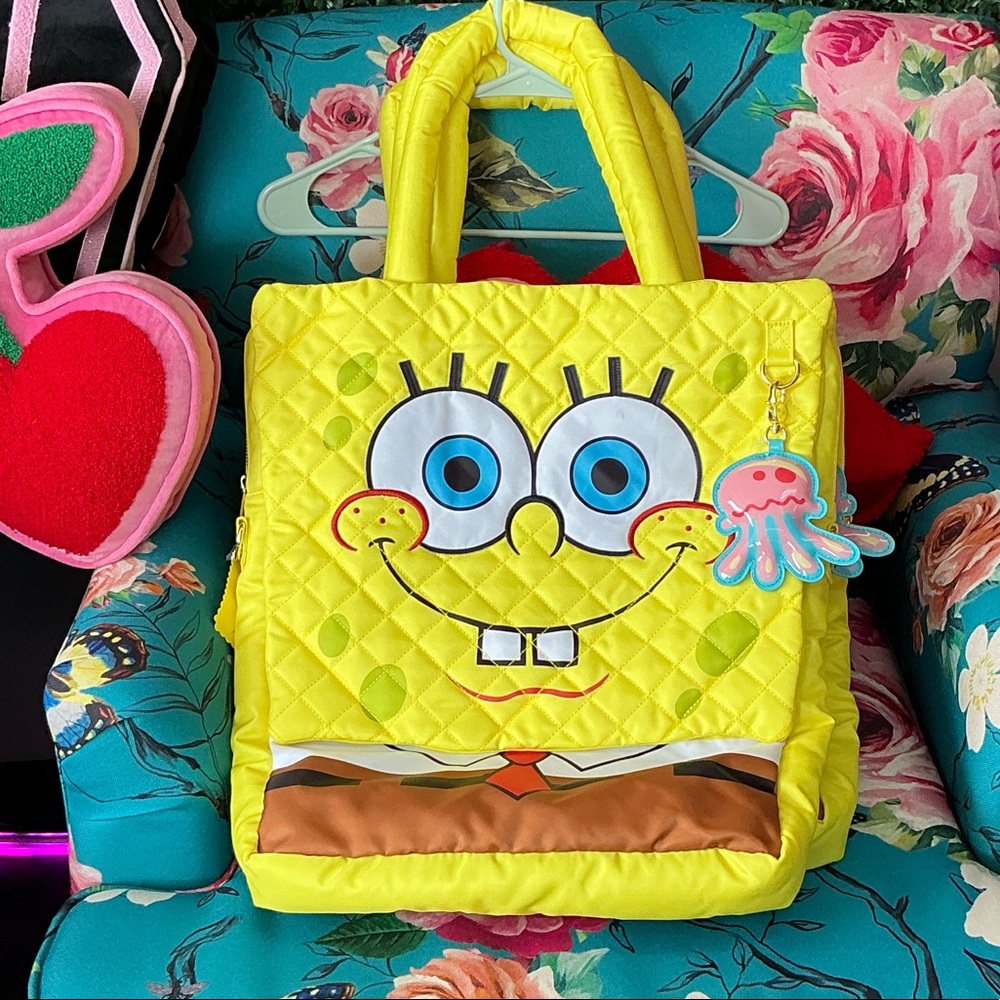 SPONGEBOB QUILTED NYLON OVERSIZED TOTE BAG